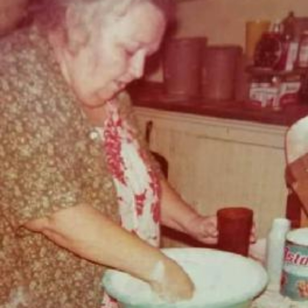 Meet your Posher, Becky